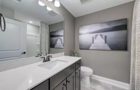 Bath - 204 River Edge Dr, Myrtle Beach, SC 29588 photo 3 of 4