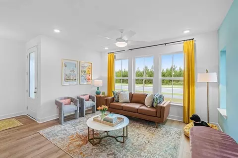 Living - 724 Windchime St, Yulee, FL 32097 photo 2 of 2