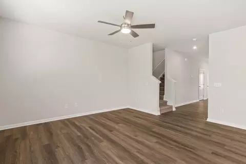 Living - 711 Miller Tree Way, Elgin, SC 29045 photo 2 of 4