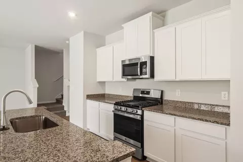 Kitchen - 711 Miller Tree Way, Elgin, SC 29045 photo 4 of 9
