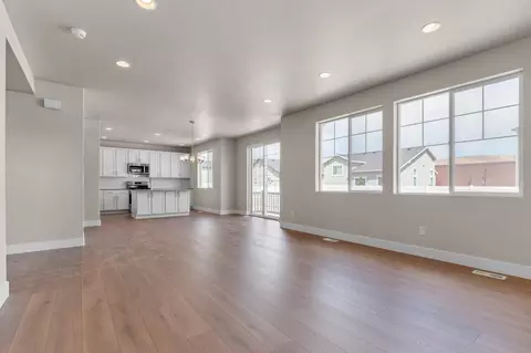 Living - 6740 N Desert Crk, Eagle Mountain, UT 84005 photo 3 of 7