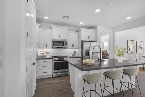 18126 W Hiddenview Dr, Goodyear, AZ 85338