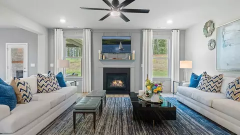 Living - 708 Ripple End, Hampton, GA 30228 photo 2 of 4