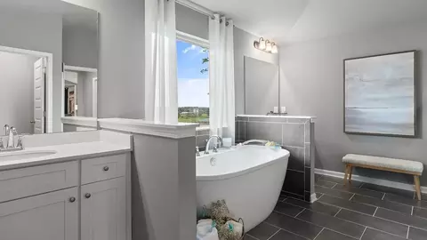 Bath - 708 Ripple End, Hampton, GA 30228 photo 3 of 5