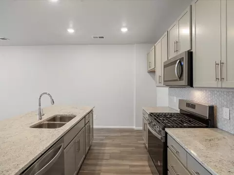746 N Rome St, Aurora, CO 80018