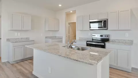 Kitchen - 1010 Blue Stone Dr, Beasley, TX 77417 photo 2 of 5