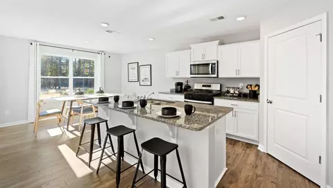 Kitchen - 309 Oak Ridge Rd, Clinton, SC 29325 photo 1 of 11