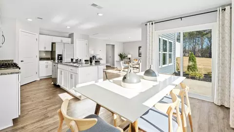 Dining - 309 Oak Ridge Rd, Clinton, SC 29325 photo 2 of 4