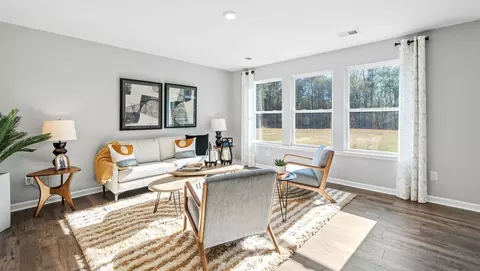Living - 309 Oak Ridge Rd, Clinton, SC 29325 photo 1 of 1