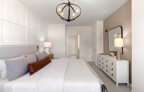 Bedroom - 30 E Point Dr, Rumford, RI 02916 photo 1 of 8