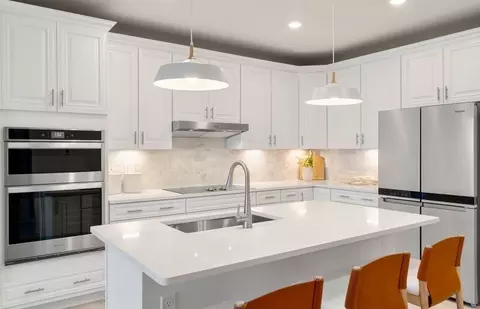 Kitchen - 30 E Point Dr, Rumford, RI 02916 photo 3 of 7