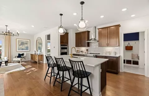 Kitchen - 30 E Point Dr, Rumford, RI 02916 photo 6 of 7