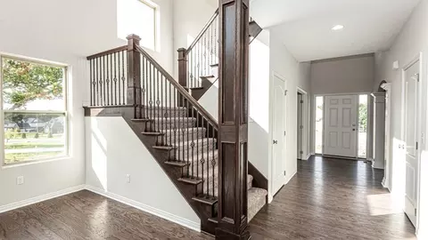 Entry Way - 930 E Drahner Rd, Oxford, MI 48371 photo 1 of 5