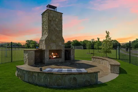 View/Area - 1940 Silverleaf Dr, Glenn Heights, TX 75154 photo 12 of 13
