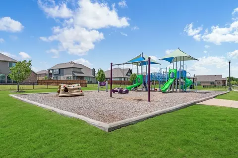View/Area - 1940 Silverleaf Dr, Glenn Heights, TX 75154 photo 3 of 13