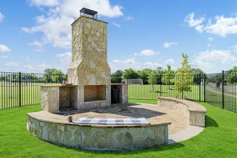 View/Area - 1940 Silverleaf Dr, Glenn Heights, TX 75154 photo 5 of 13