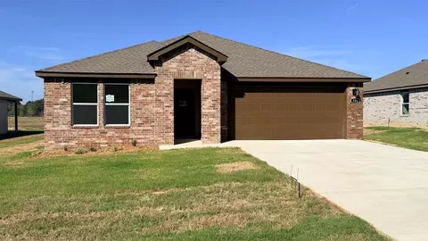 504 S Cherry St, Beebe, AR 72012