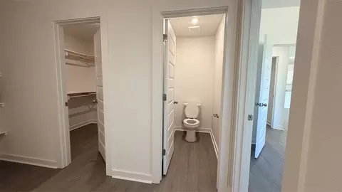 Entry Way - 504 S Cherry St, Beebe, AR 72012 photo 1 of 4