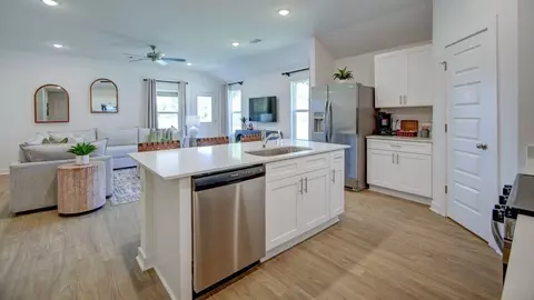 Kitchen - 504 S Cherry St, Beebe, AR 72012 photo 2 of 5