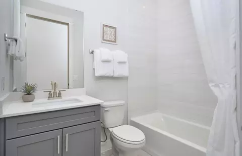 Bath - 3243 Del Webb Blvd, Aurora, IL 60503 photo 5 of 5