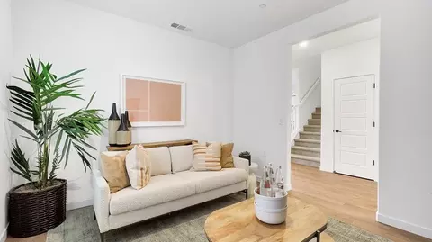 Living - 1013 Shasta Way W, Madera, CA 93636 photo 2 of 3