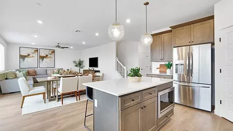 Kitchen - 1013 Shasta Way W, Madera, CA 93636 photo 2 of 4
