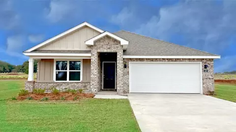 17530 E Sycamore St, Gulfport, MS 39503