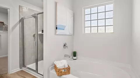 Bath - 23 Hampton Ter, Dallas, GA 30157 photo 7 of 8