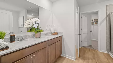 Bath - 23 Hampton Ter, Dallas, GA 30157 photo 6 of 8
