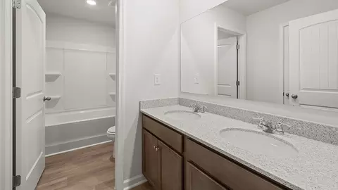 Bath - 23 Hampton Ter, Dallas, GA 30157 photo 5 of 8