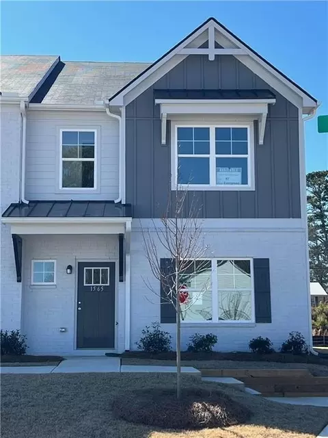 1565 Salem Dr, Conyers, GA 30013