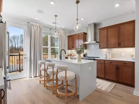 5040 Beirut Dr, Charlotte, NC 28217