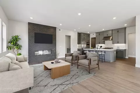 139 10th St, Marina, CA 93933
