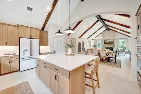 Kitchen - 1021 Dws Pass, Conroe, TX 77306 photo 2 of 5