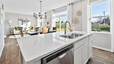 Kitchen - 962 Amethyst Ln, Montgomery, IL 60538 photo 3 of 8
