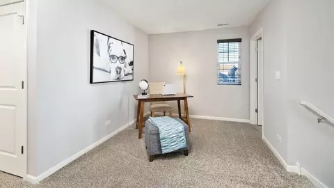 Entry Way - 962 Amethyst Ln, Montgomery, IL 60538 photo 2 of 2