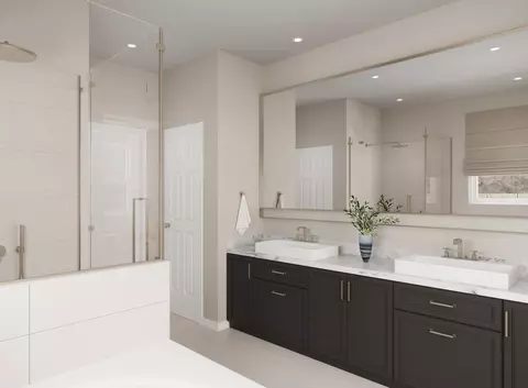 Bath - 2035 W Steinway Dr, Phoenix, AZ 85041 photo 1 of 4