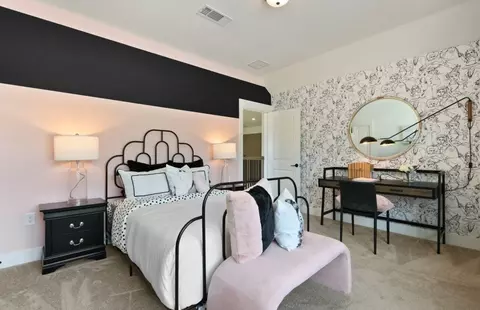 Bedroom - 16418 Cedarveil Ct, Conroe, TX 77302 photo 6 of 9