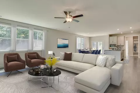 Living - 3360 Riders Dr, Sumter, SC 29150 photo 3 of 9