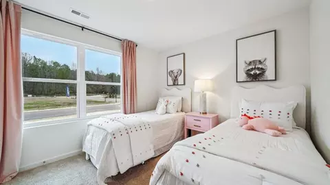 Bedroom - 1734 Dixon Cir, Mount Olive, AL 35117 photo 8 of 12