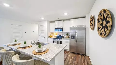 Kitchen - 1734 Dixon Cir, Mount Olive, AL 35117 photo 8 of 8