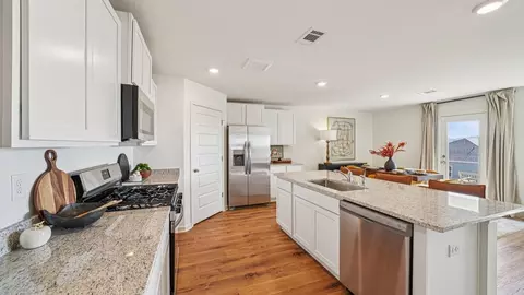 Kitchen - 1734 Dixon Cir, Mount Olive, AL 35117 photo 1 of 8