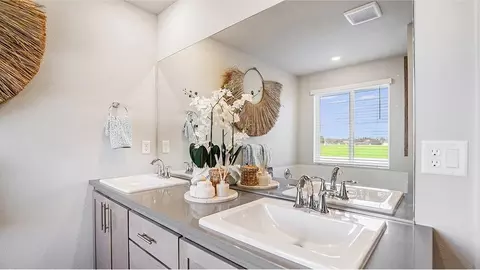 Bath - 909 Legacy St, Eugene, OR 97402 photo 1 of 4