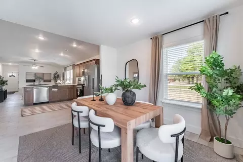 Dining - 905 W Pebblebrooke Dr, Ozark, MO 65721 photo 1 of 8