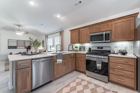 Kitchen - 905 W Pebblebrooke Dr, Ozark, MO 65721 photo 1 of 12