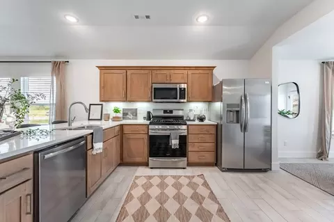 Kitchen - 905 W Pebblebrooke Dr, Ozark, MO 65721 photo 5 of 12