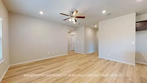 Entry Way - 2913 Cyprian Rd, Lorena, TX 76655 photo 3 of 14