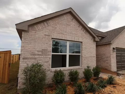 2119 Lone Bronco Blvd, Rosenberg, TX 77471