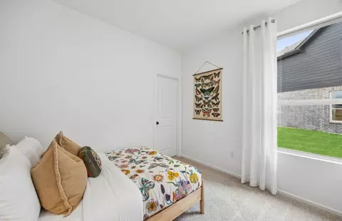 Bedroom - 16418 Cedarveil Ct, Conroe, TX 77302 photo 5 of 5
