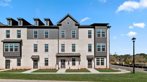 2810 Daybreak Ln, Newnan, GA 30265